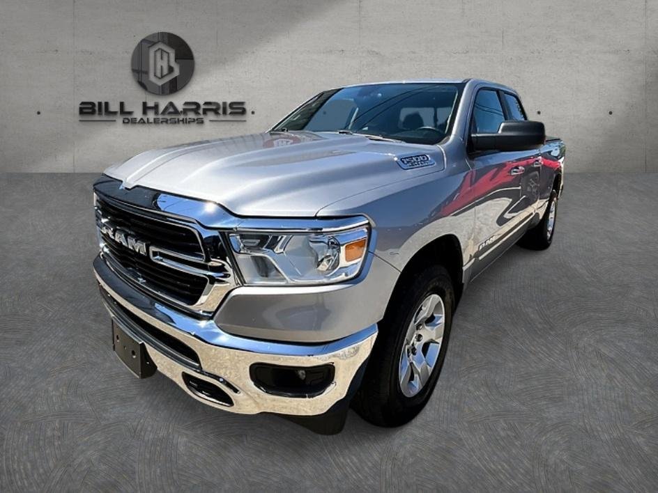 2020 RAM 1500 Big Horn/Lone Star 4x4 Quad Cab 6'4's photo