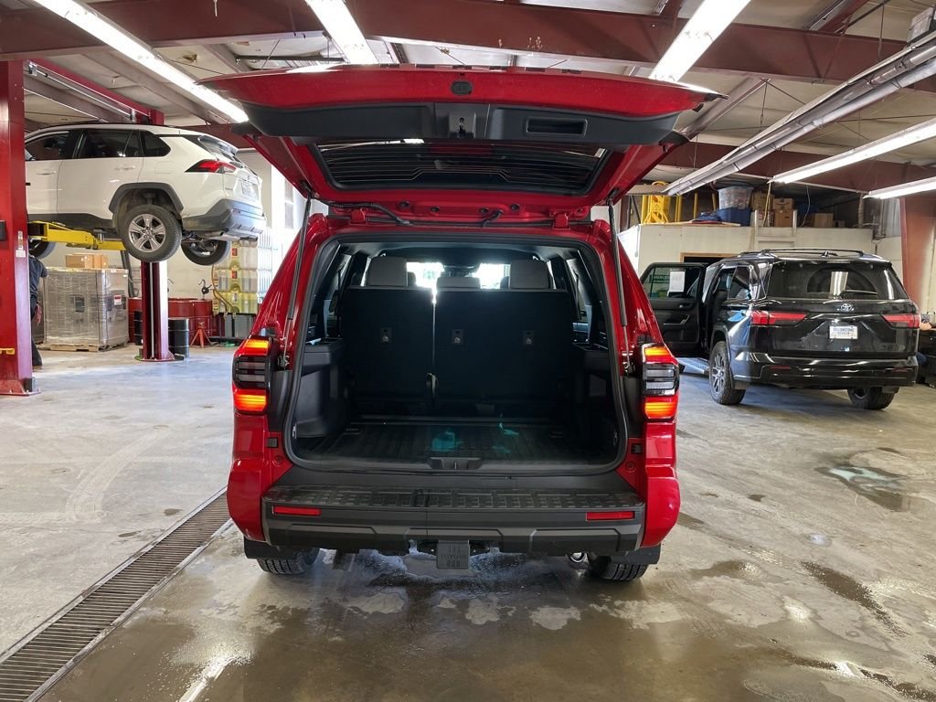 2026 Toyota 4Runner SR5 - Photo 29