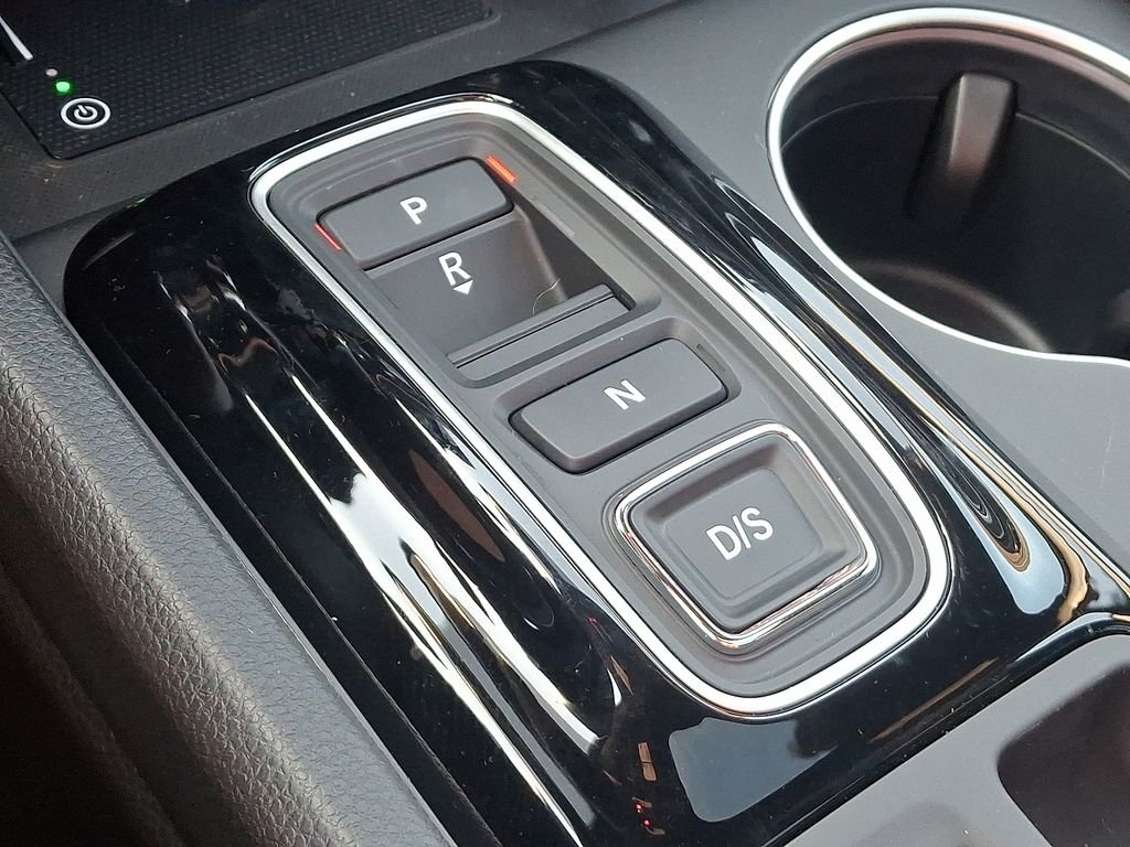 New 2026 Sonic Gray Pearl Honda Black Edition image 7