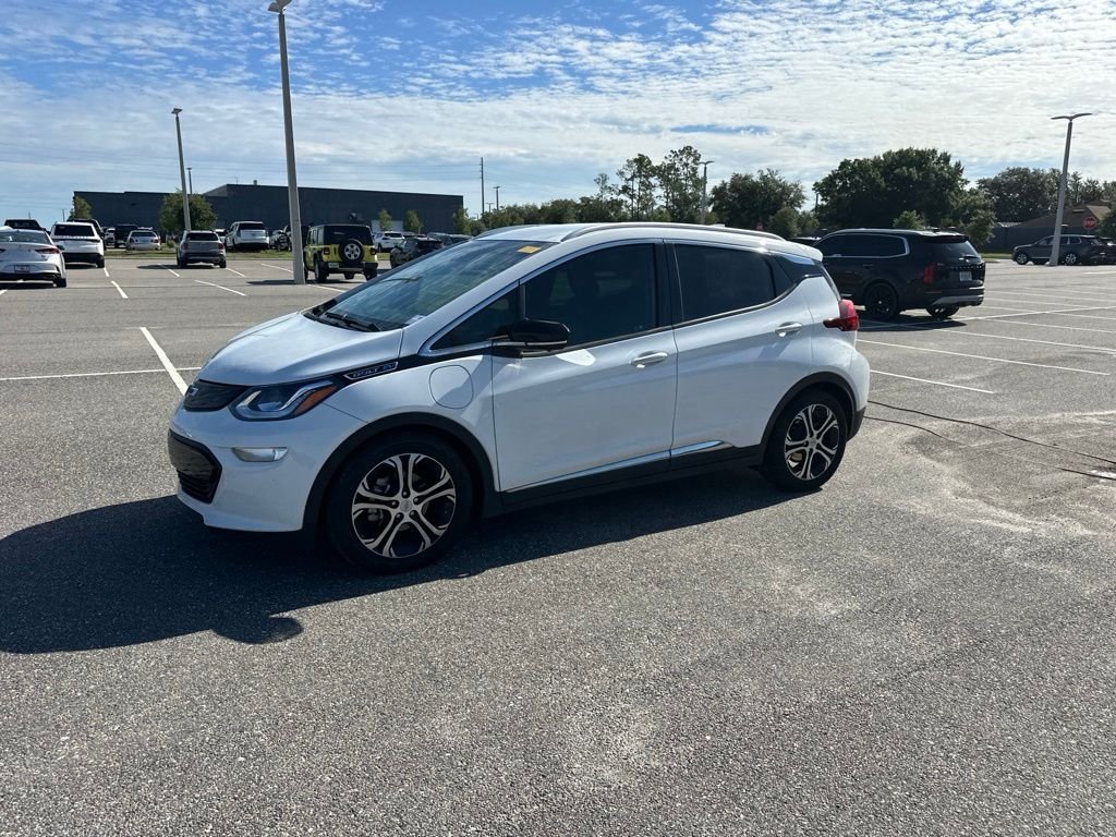 Used 2020 White Chevrolet Premier image 12