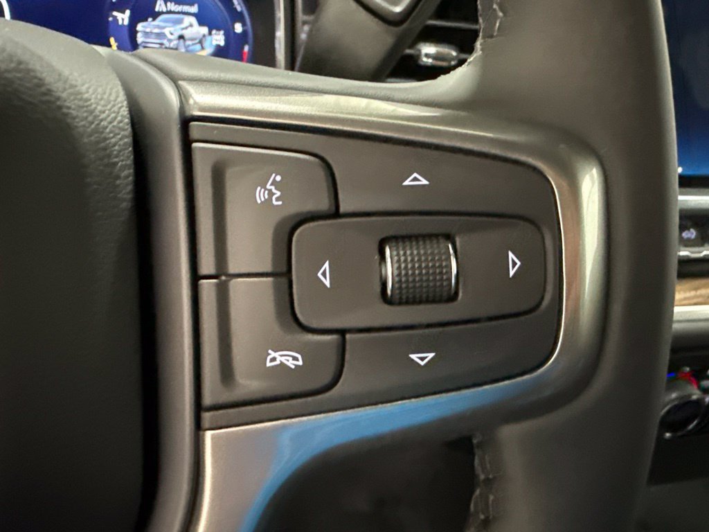 New 2026 Sterling Gray Metallic Chevrolet LT image 13