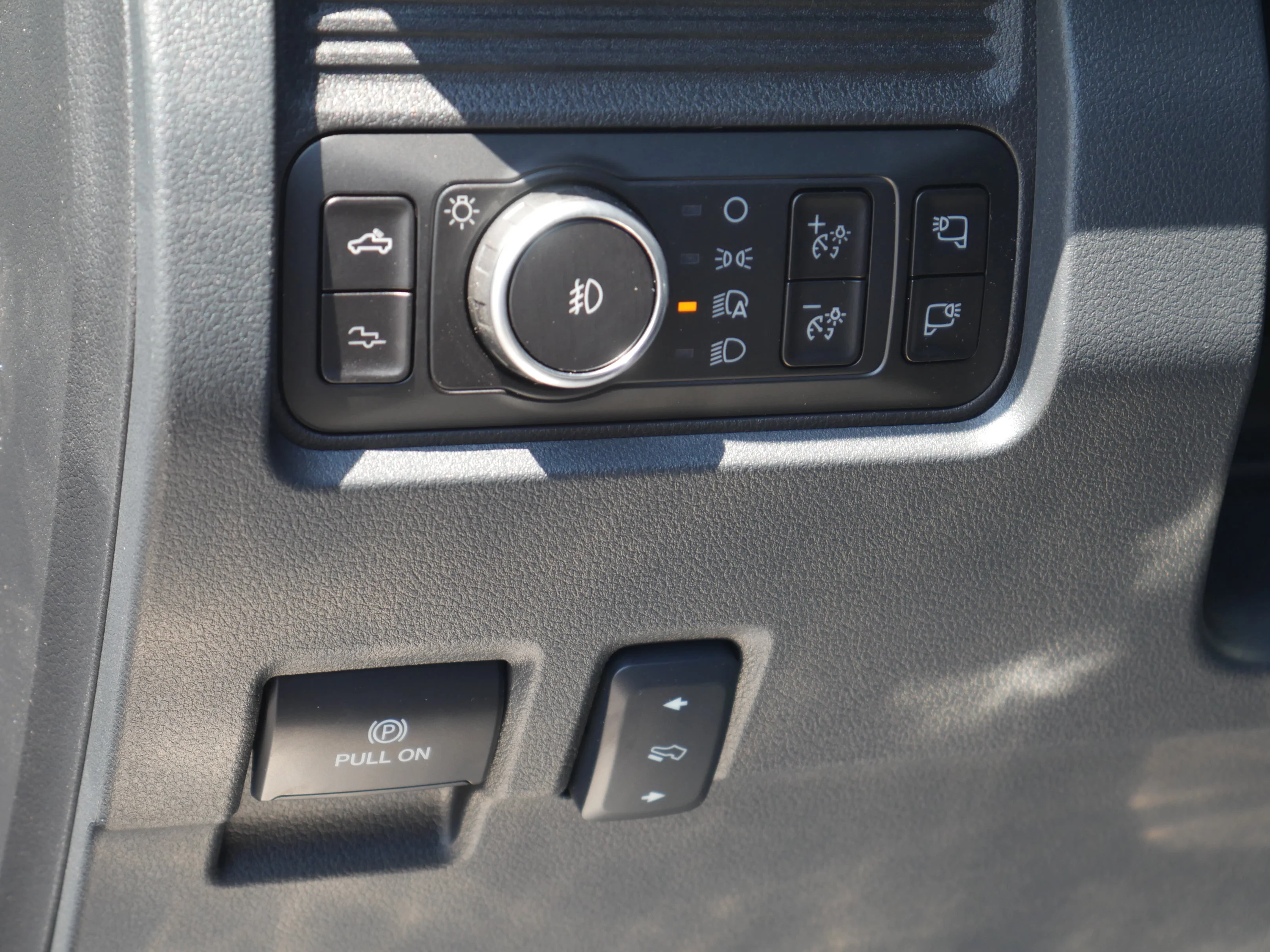 New 2026 Carbonized Gray Metallic Ford Platinum image 6