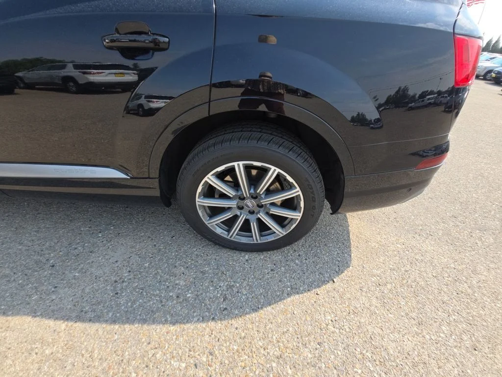 Used 2019 Black Audi 55 Premium Plus image 26