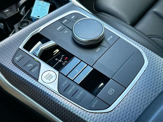 Used 2023 White BMW 330i image 17