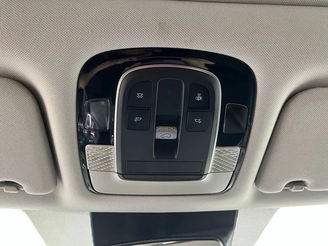 Used 2022 Gray Hyundai SEL image 37