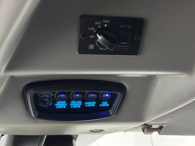 New 2026 Summit White GMC Work Van image 36