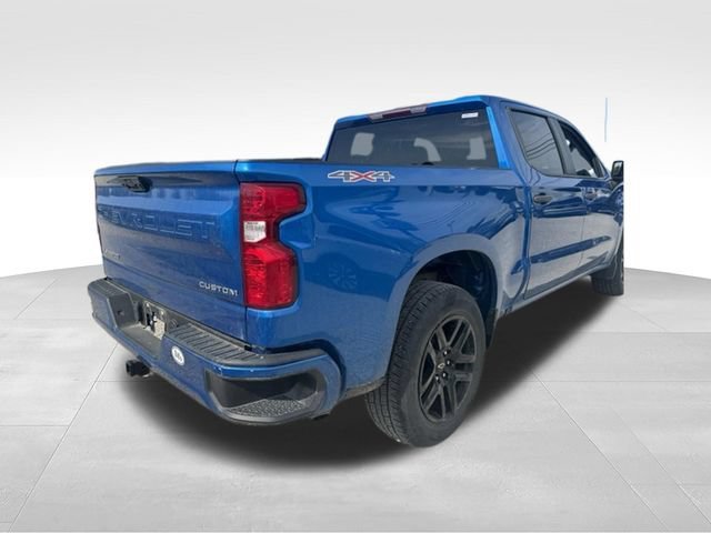 Used 2022 GLACIER BLUE METALLIC Chevrolet Custom image 37