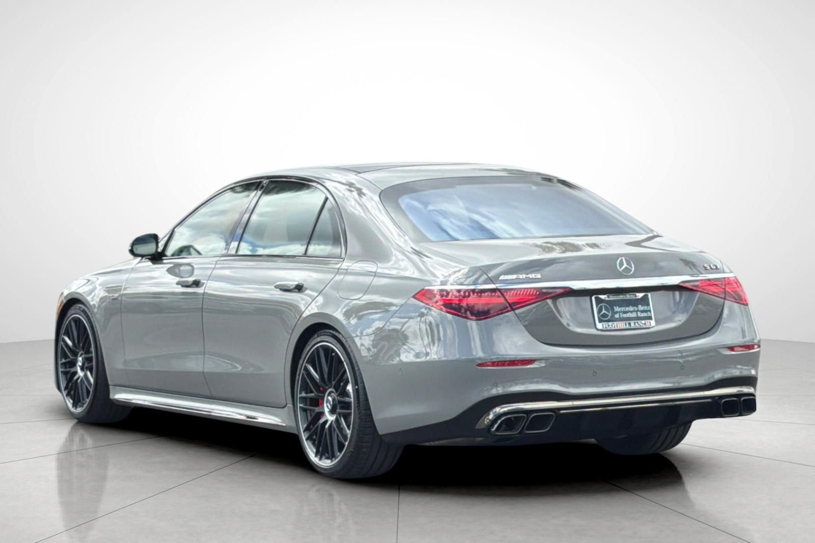 New 2026 MANUFAKTUR Exclusive Arabian Grey Non-Metallic Mercedes-Benz S 63 E AMG® image 13