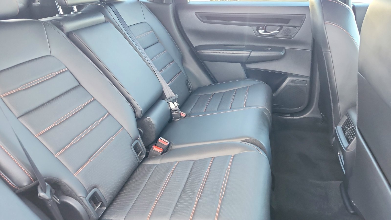 Used 2024 Silver Honda Sport-L image 37