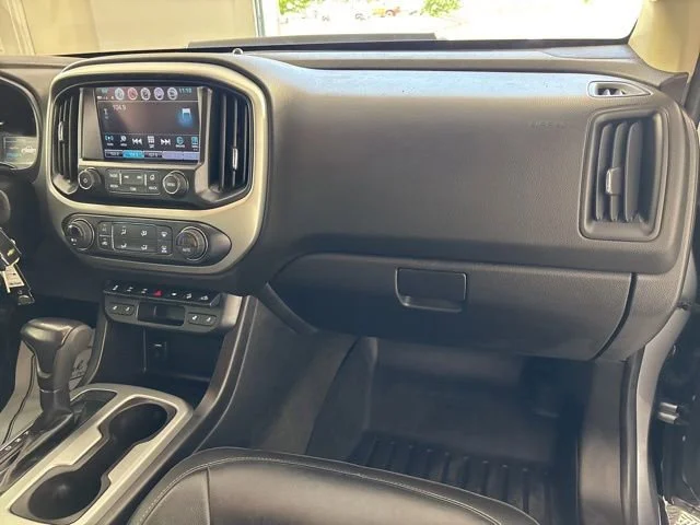 Used 2018 SATIN STEEL METALLIC Chevrolet 4WD ZR2 image 30