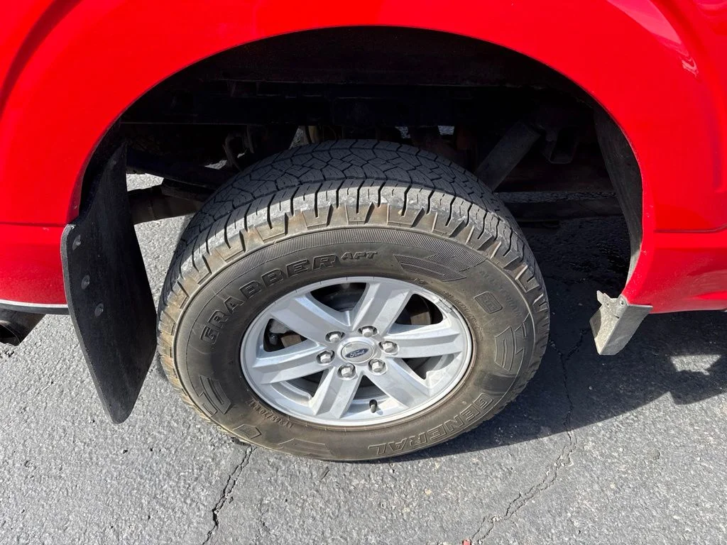 Used 2022 Race Red Ford XLT image 5