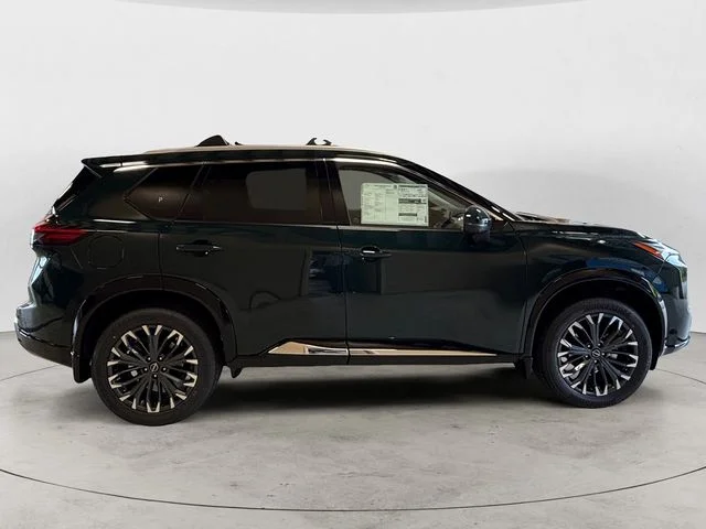 New 2026 Black Nissan Platinum image 7