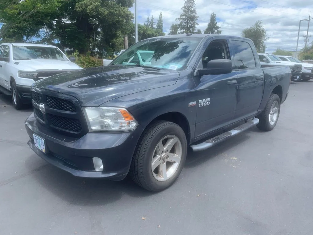 2018 RAM 1500 Express 4x4 Crew Cab 5'7's photo