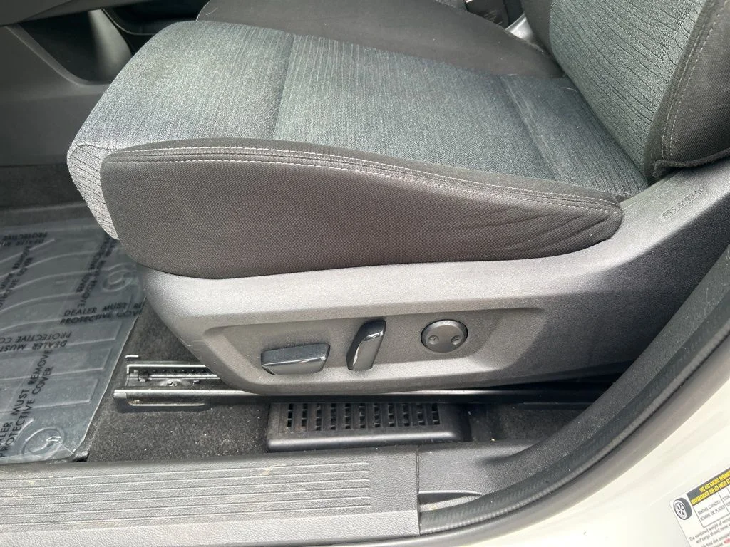 Used 2023 White Nissan SV image 15