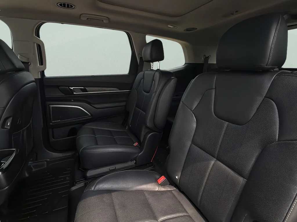 Used 2022 Black Copper Kia SX image 27