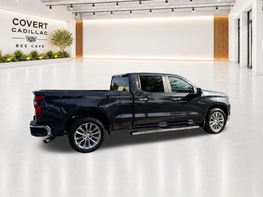 Used 2022 Gray Chevrolet LT image 14