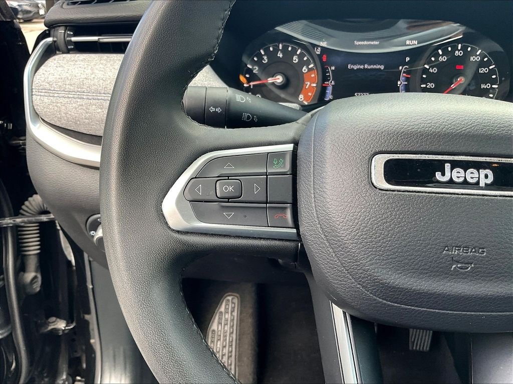 Used 2024 Black Jeep Latitude image 12