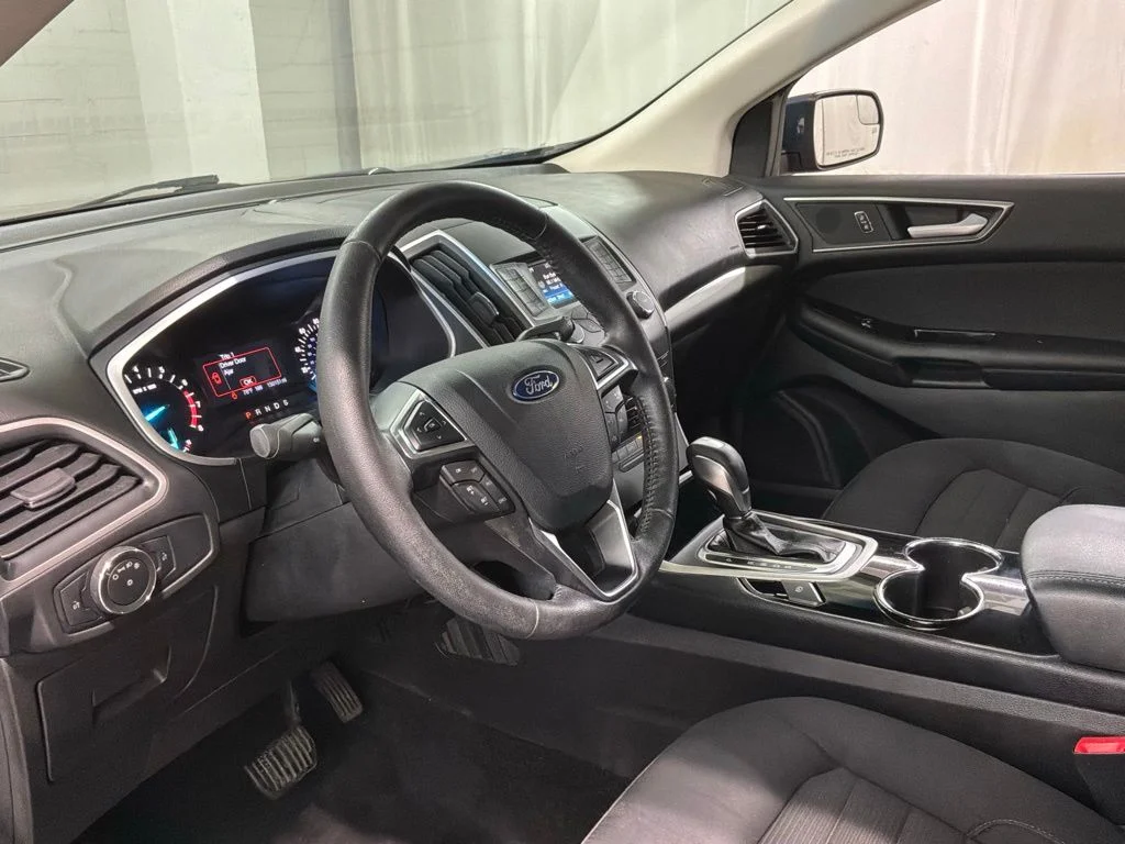 Used 2016 Blue Metallic Ford SEL image 17