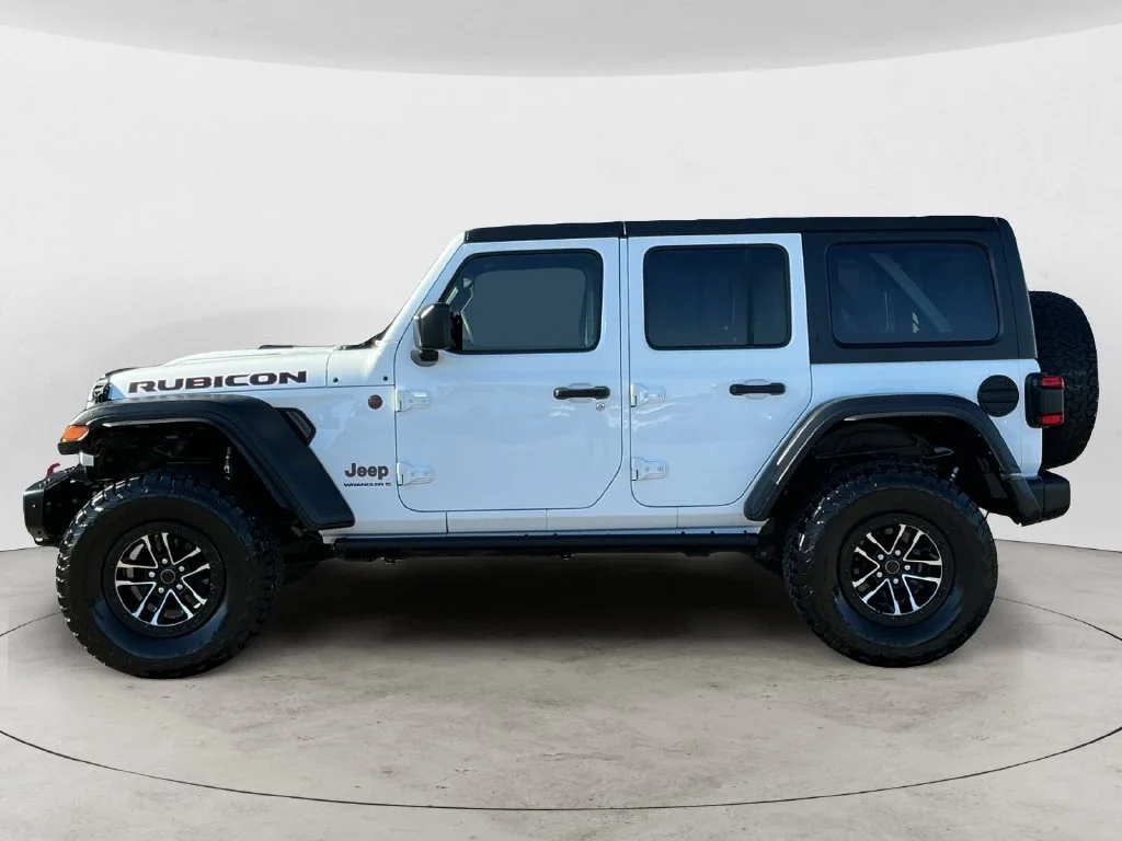 Used 2024 White Jeep Rubicon image 12