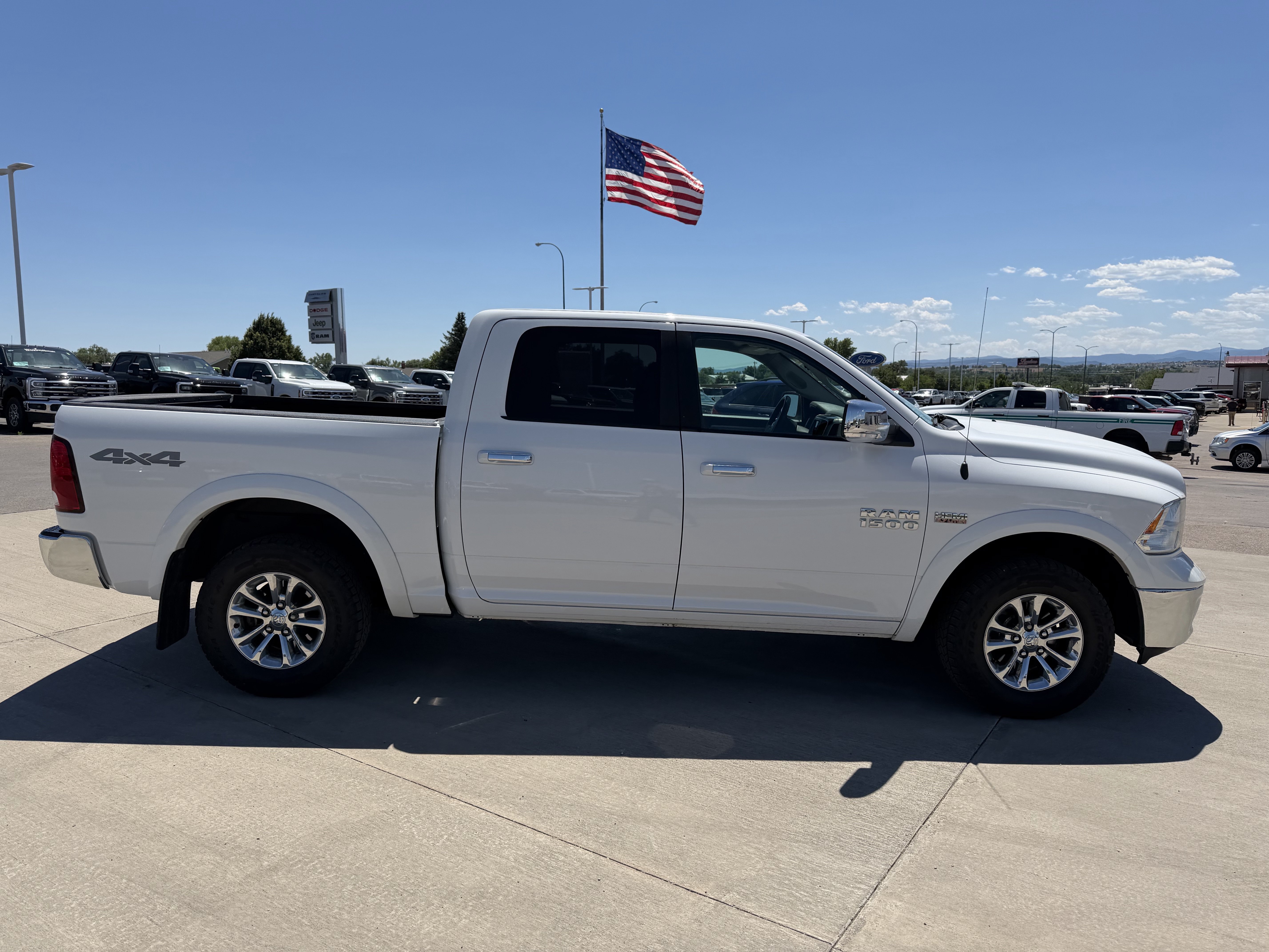 Used 2018 Bright White Clearcoat Ram Harvest image 4