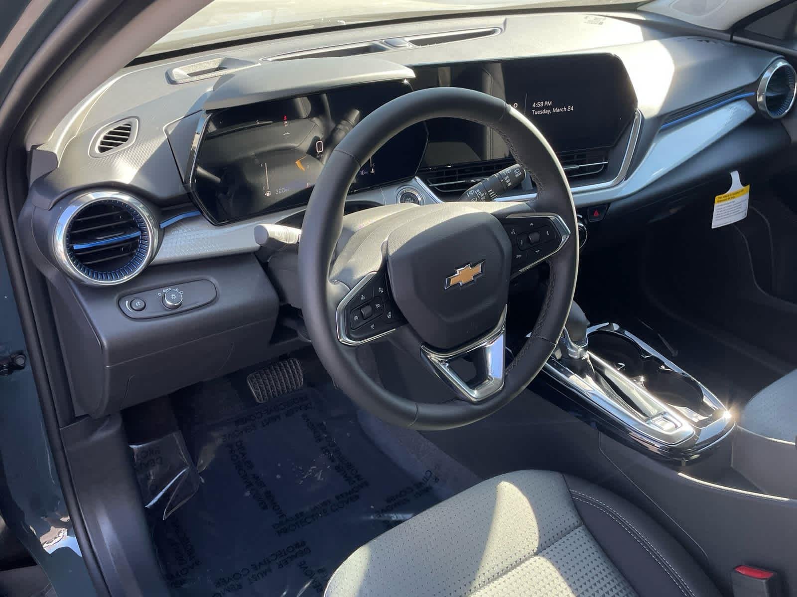 2026 Chevrolet Trax LT - Photo 14