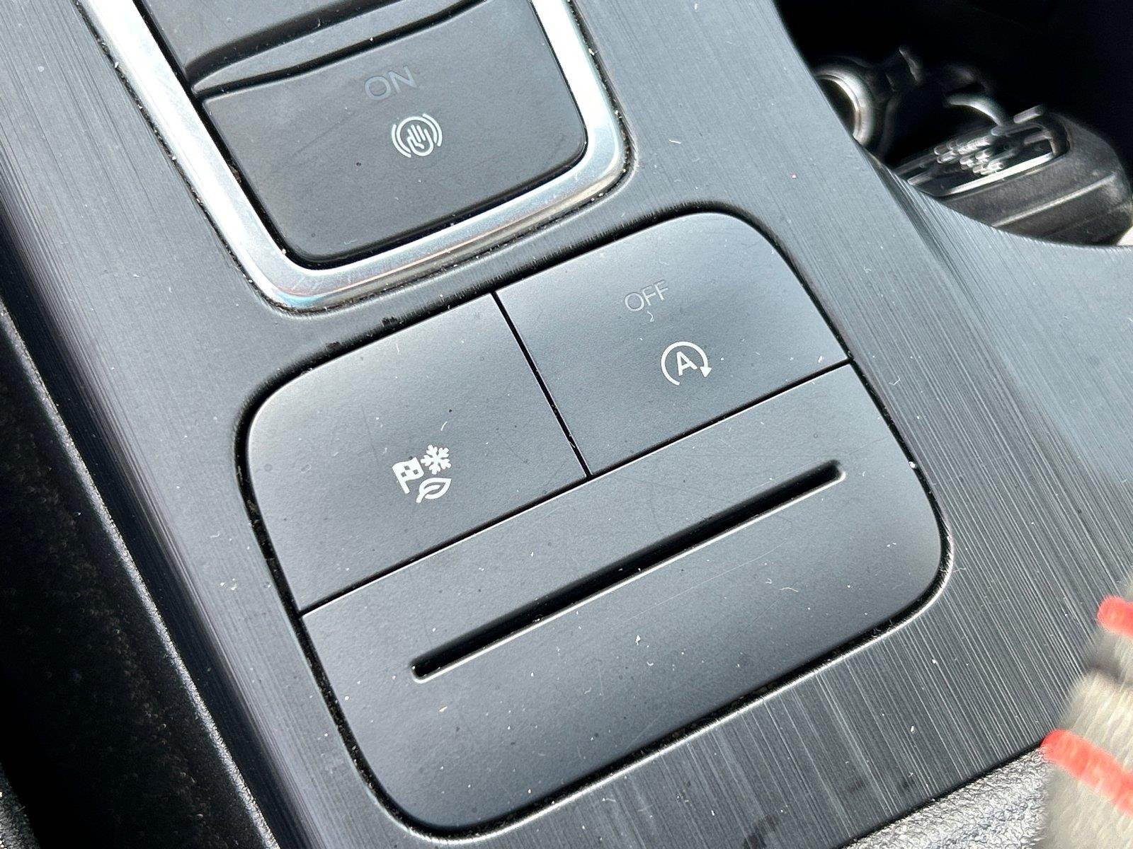 Used 2025 Vapor Blue Ford ST-Line image 22