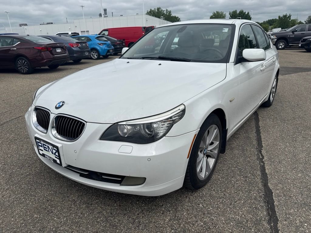 Used 2008 White BMW 535xi image 3