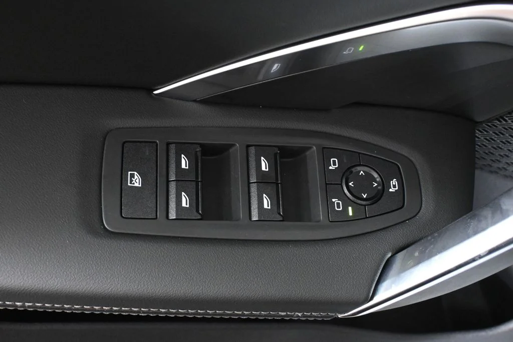 New 2027  BMW xDrive28i image 25