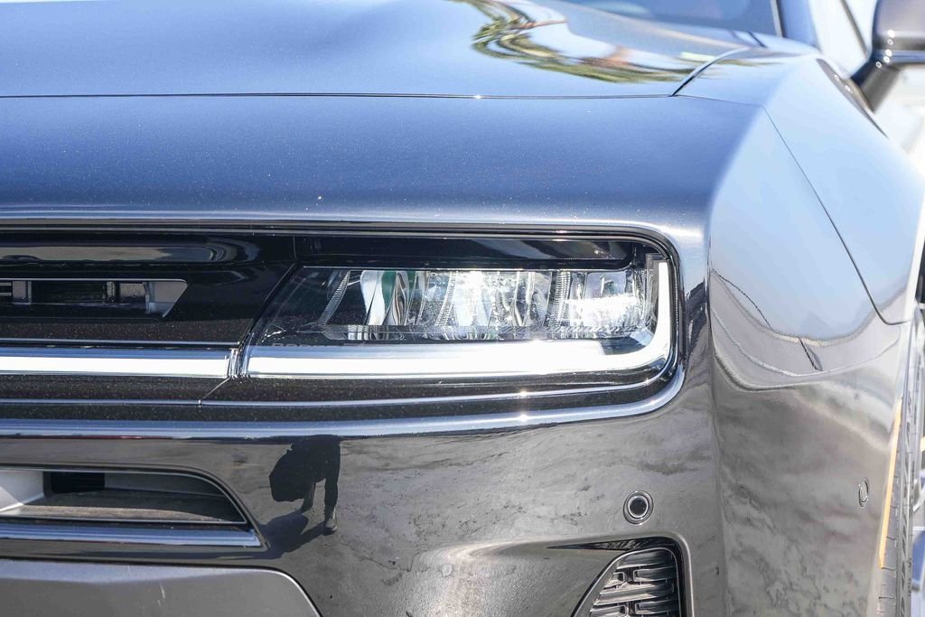 New 2026 Diamond Black Crystal Pearlcoat Dodge Scat Pack Plus image 5