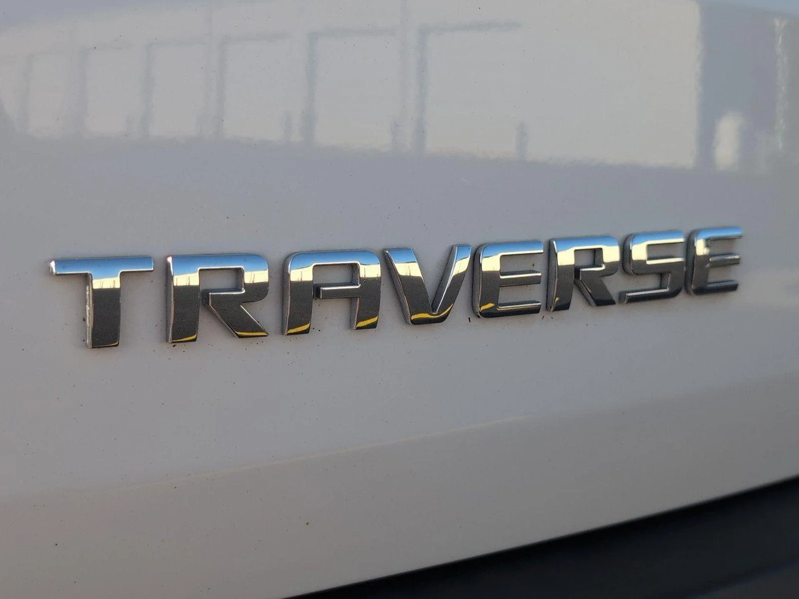 Used 2018 SUMMIT WHITE Chevrolet LT Cloth image 6