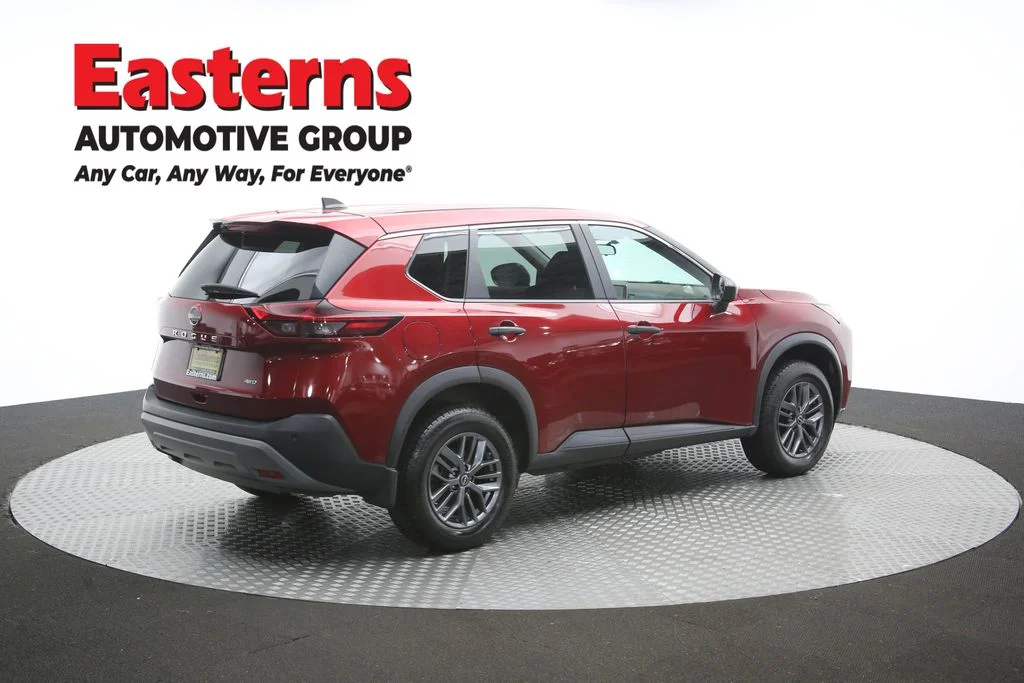 Used 2023 Red Nissan S image 40