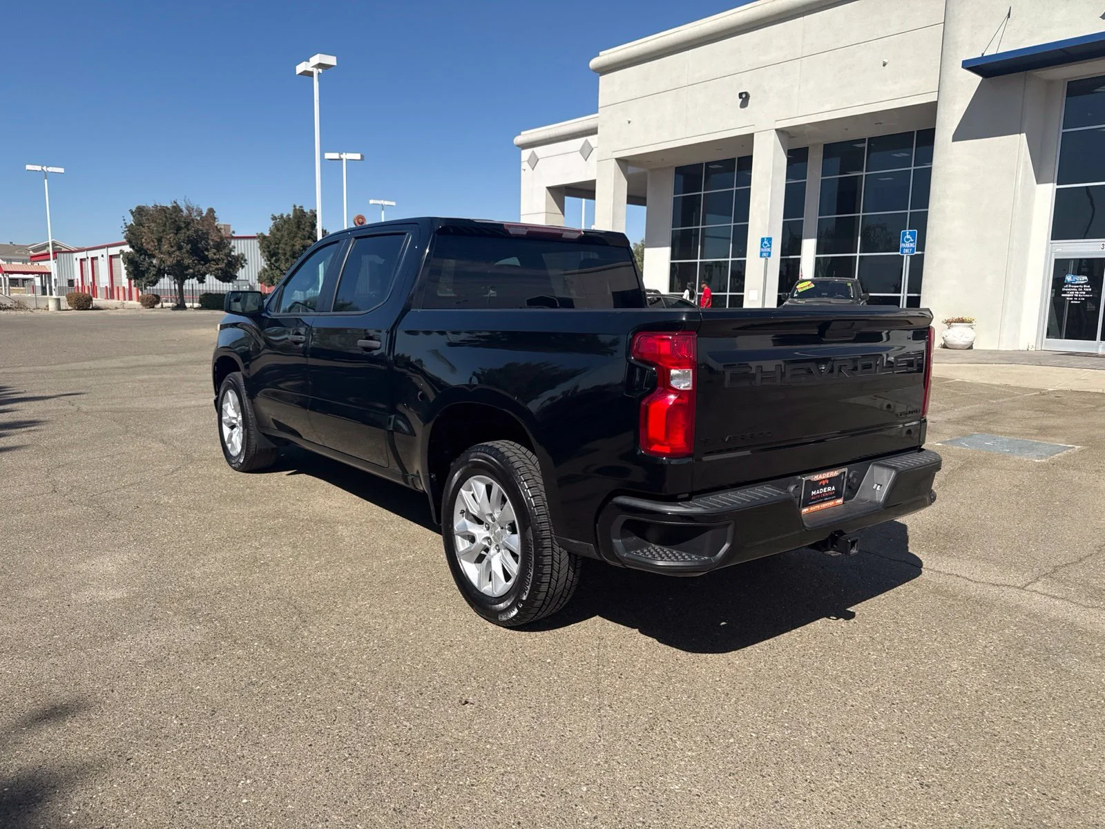 Used 2021 BLACK Chevrolet Custom image 5