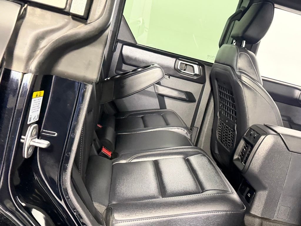 Used 2025 Shadow Black Ford Badlands image 29