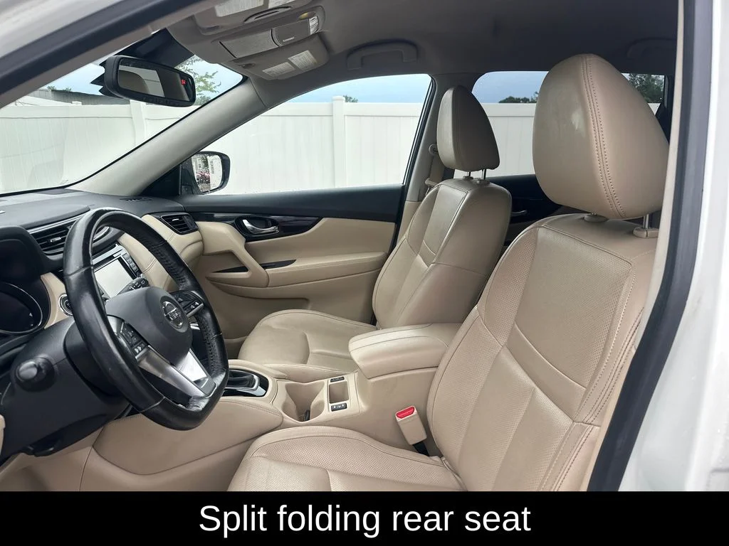 Used 2017 White Nissan SL image 11