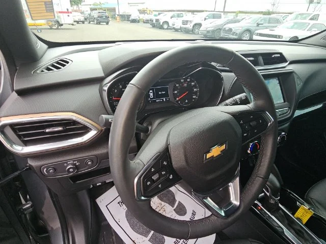 Used 2023 Gray Chevrolet ACTIV image 36