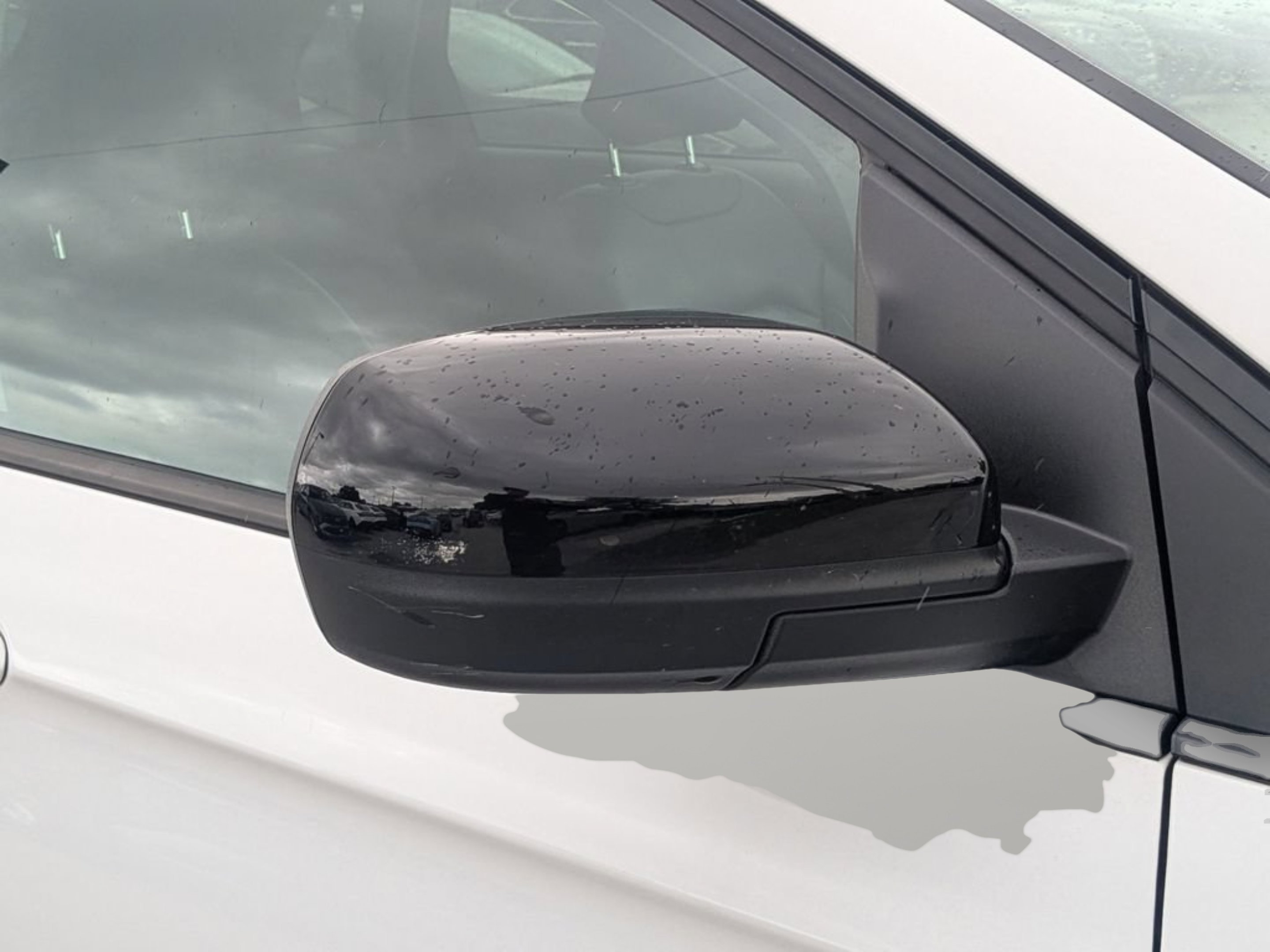 Used 2024 Oxford White Ford SEL image 31