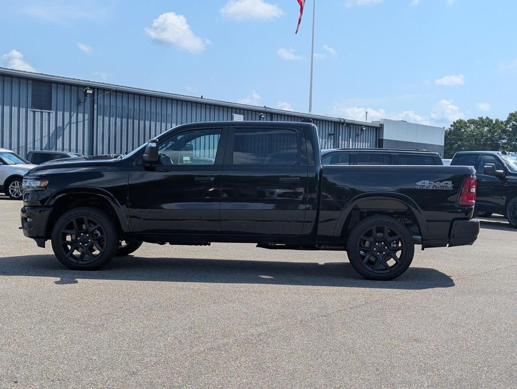 New 2026 Diamond Black Crystal Pearl-Coat Exterior Paint RAM Laramie image 37