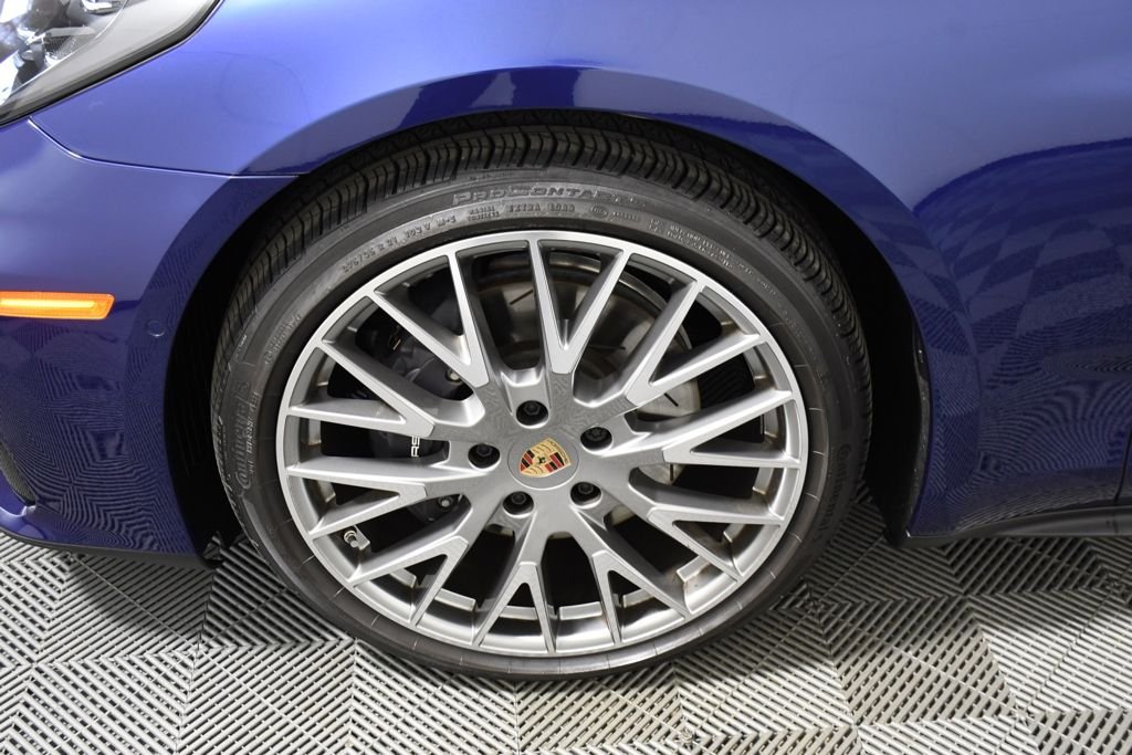 Used 2024 Gentian Blue Metallic Porsche 4 image 11