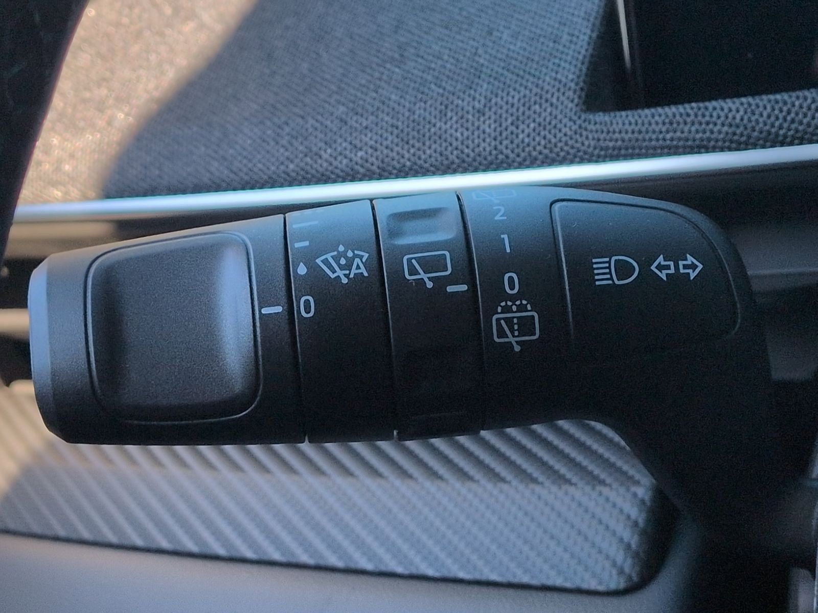 2025 Ford Mustang Mach-E Premium - Photo 26