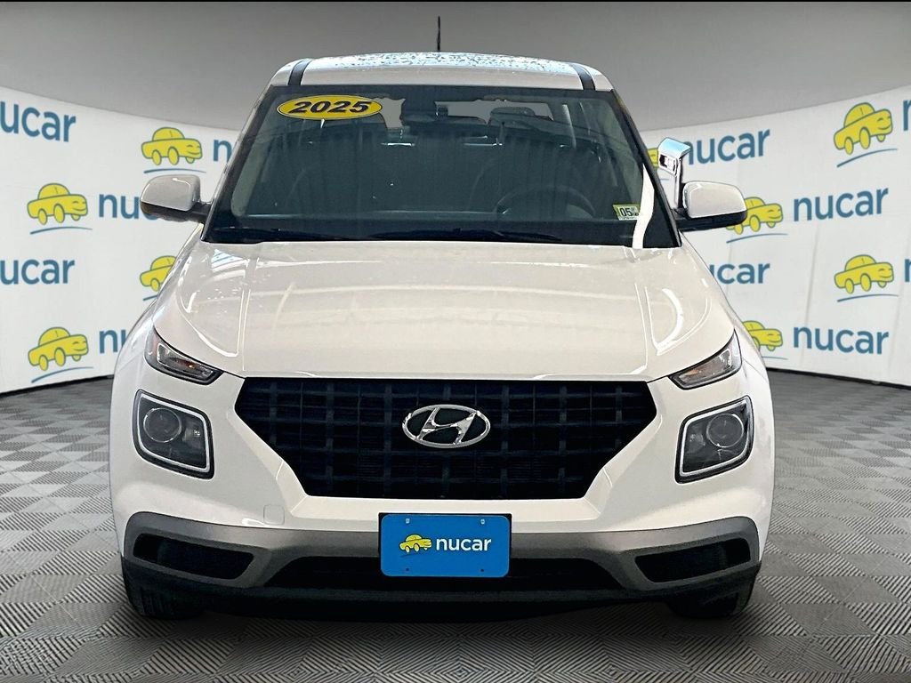 Used 2025 Lunar White Hyundai SE image 2
