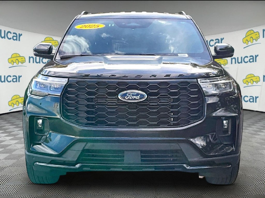 Used 2025 Black Metallic Ford ST-Line image 2