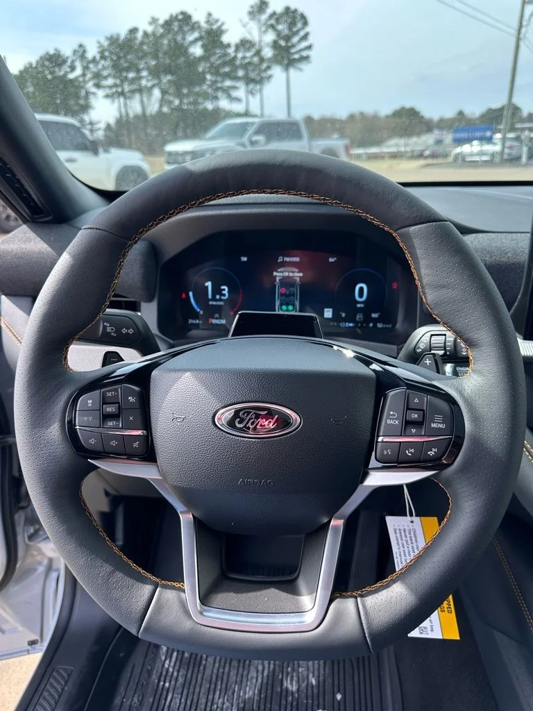 2026 Ford Explorer Tremor - Photo 15