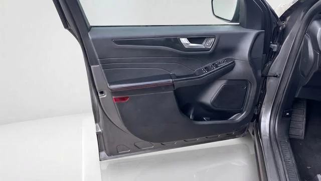 Used 2025 Gray Ford ST-Line Select image 32