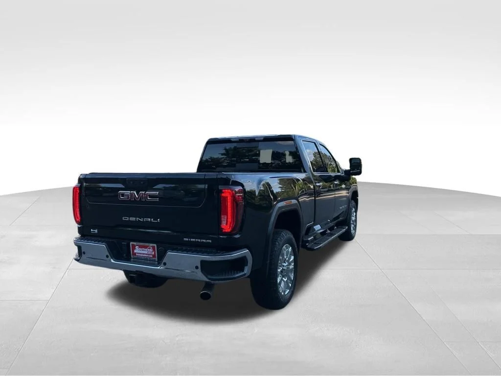 Used 2021 Black GMC Denali image 5