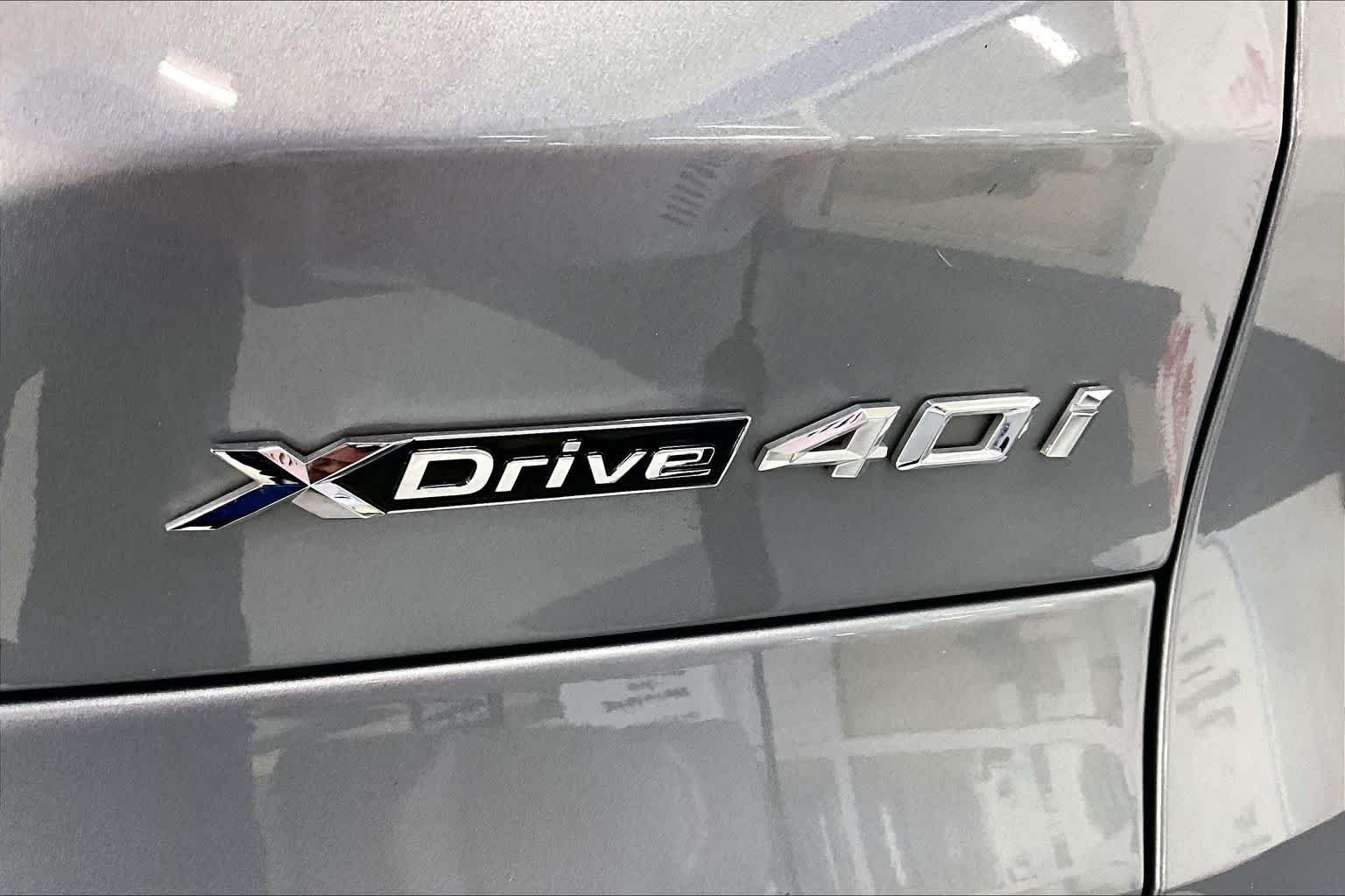 Used 2026  BMW xDrive40i image 10
