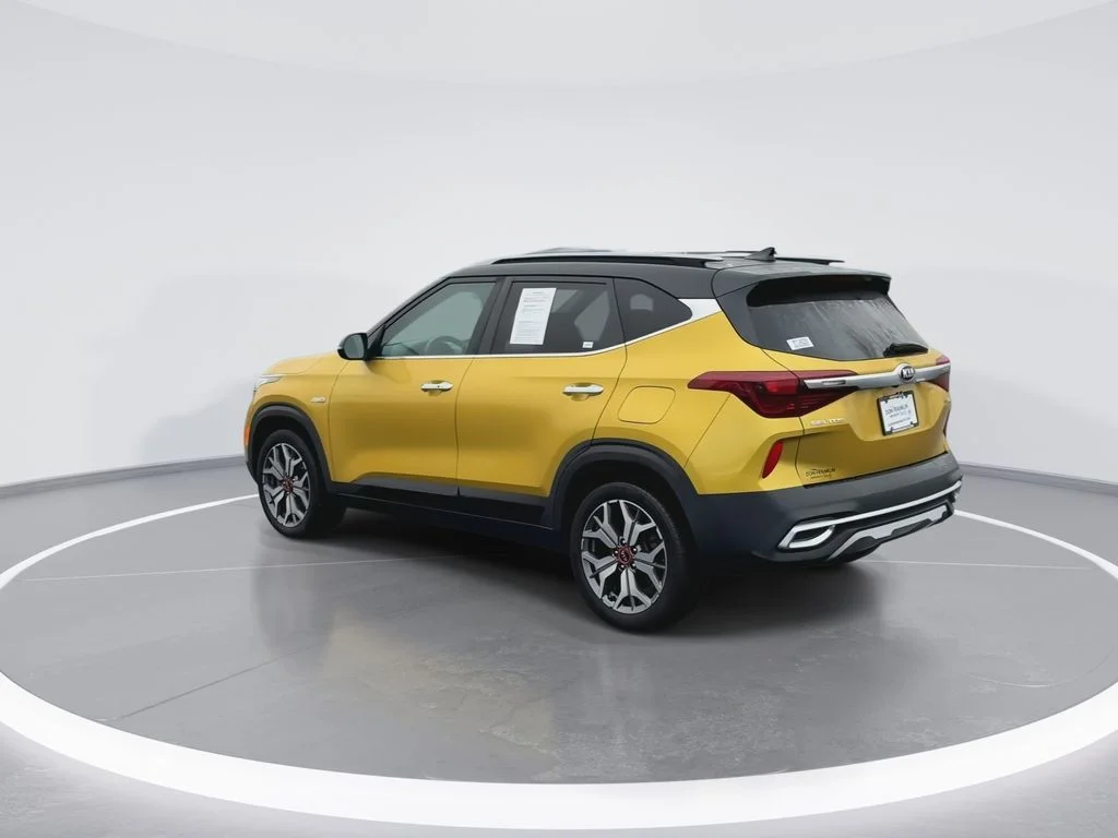 Used 2021 Yellow Kia SX image 6