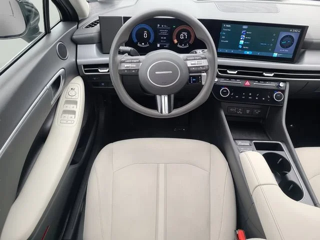 Used 2024 Blue Hyundai SEL image 16