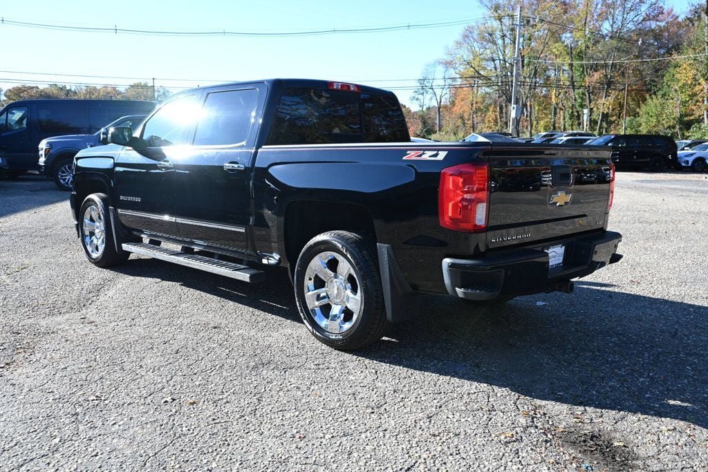2017 Chevrolet Silverado 1500 LTZ photo 3