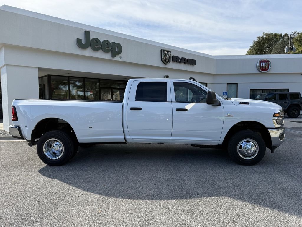 New 2026 Bright White Clear-Coat Exterior Paint Ram Tradesman image 3