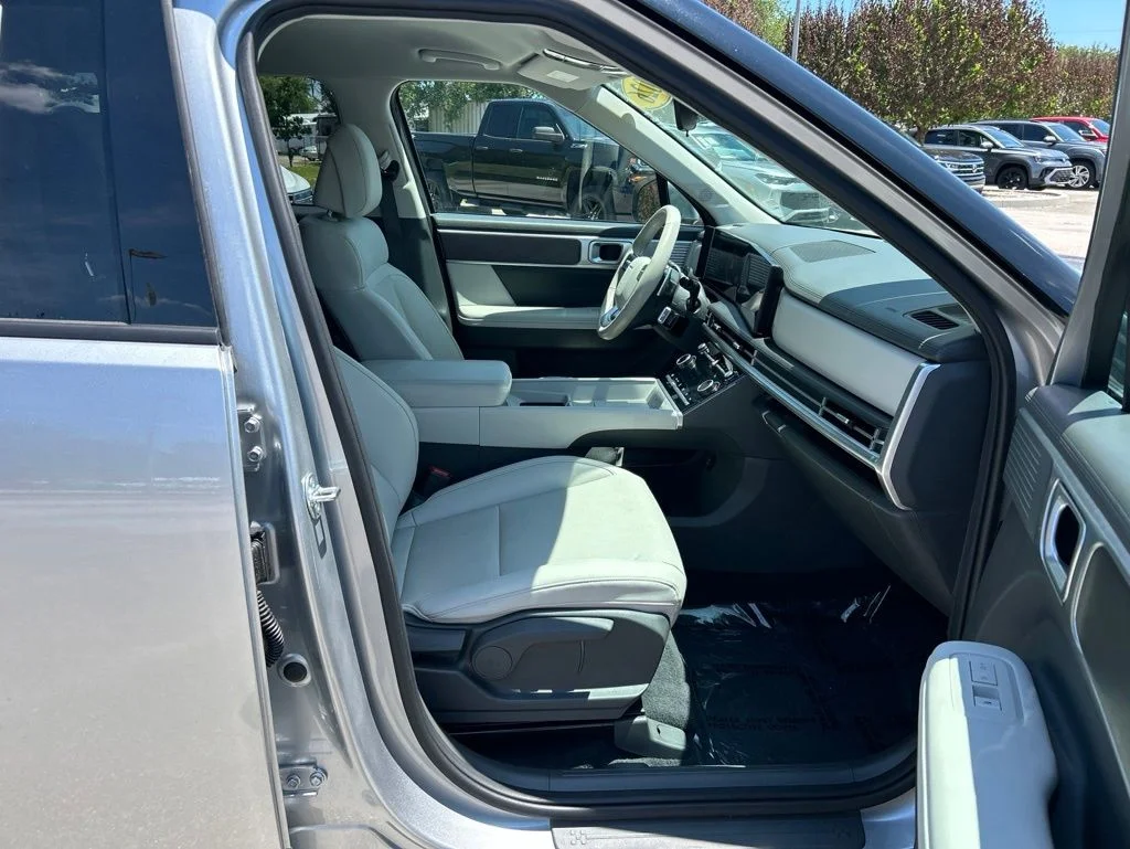 Certified Used 2026 Shimmering Silver Pearl Hyundai SEL image 35